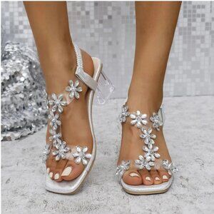 NWT Silver Rhinestone Flower Square Toe Acrylic Block Heel Sandals